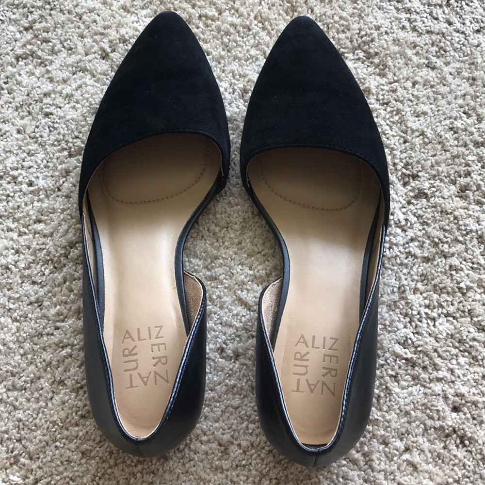 Like new Naturalizer Flats size 8W
